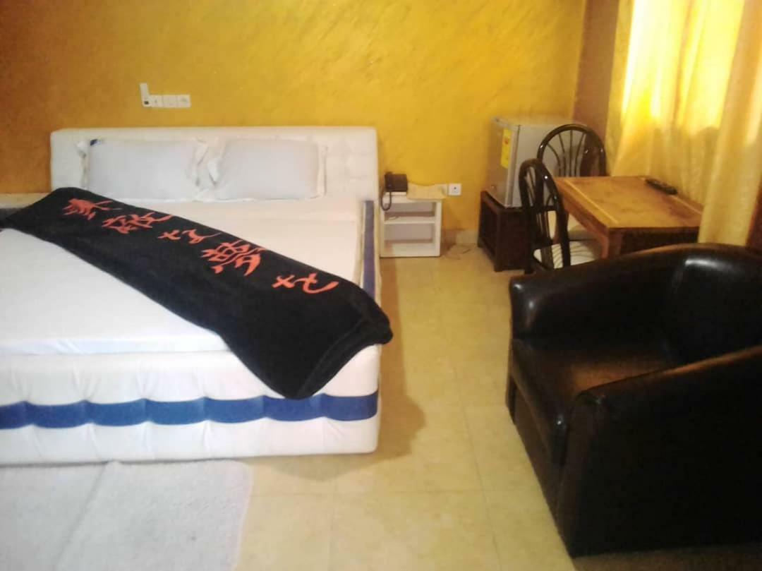 Meka Hotel Kara Extérieur photo