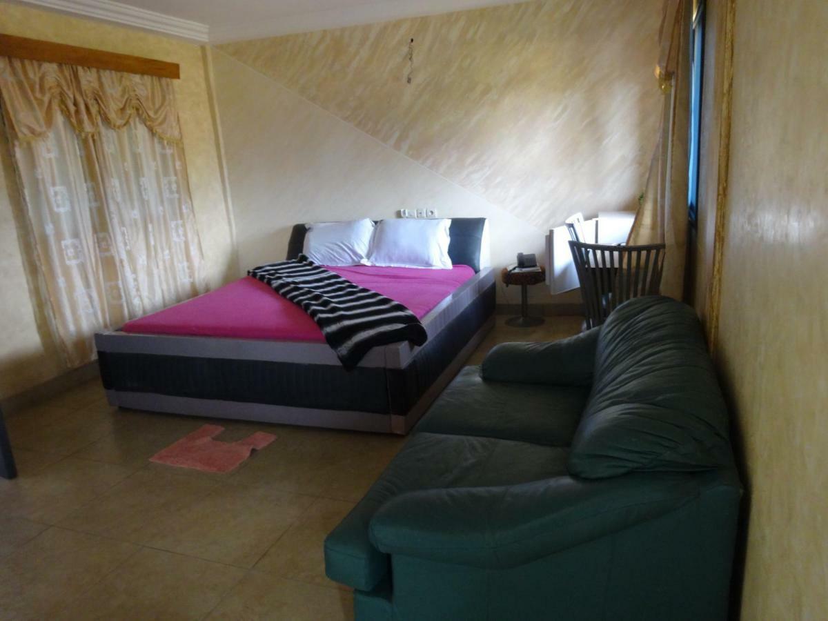 Meka Hotel Kara Extérieur photo